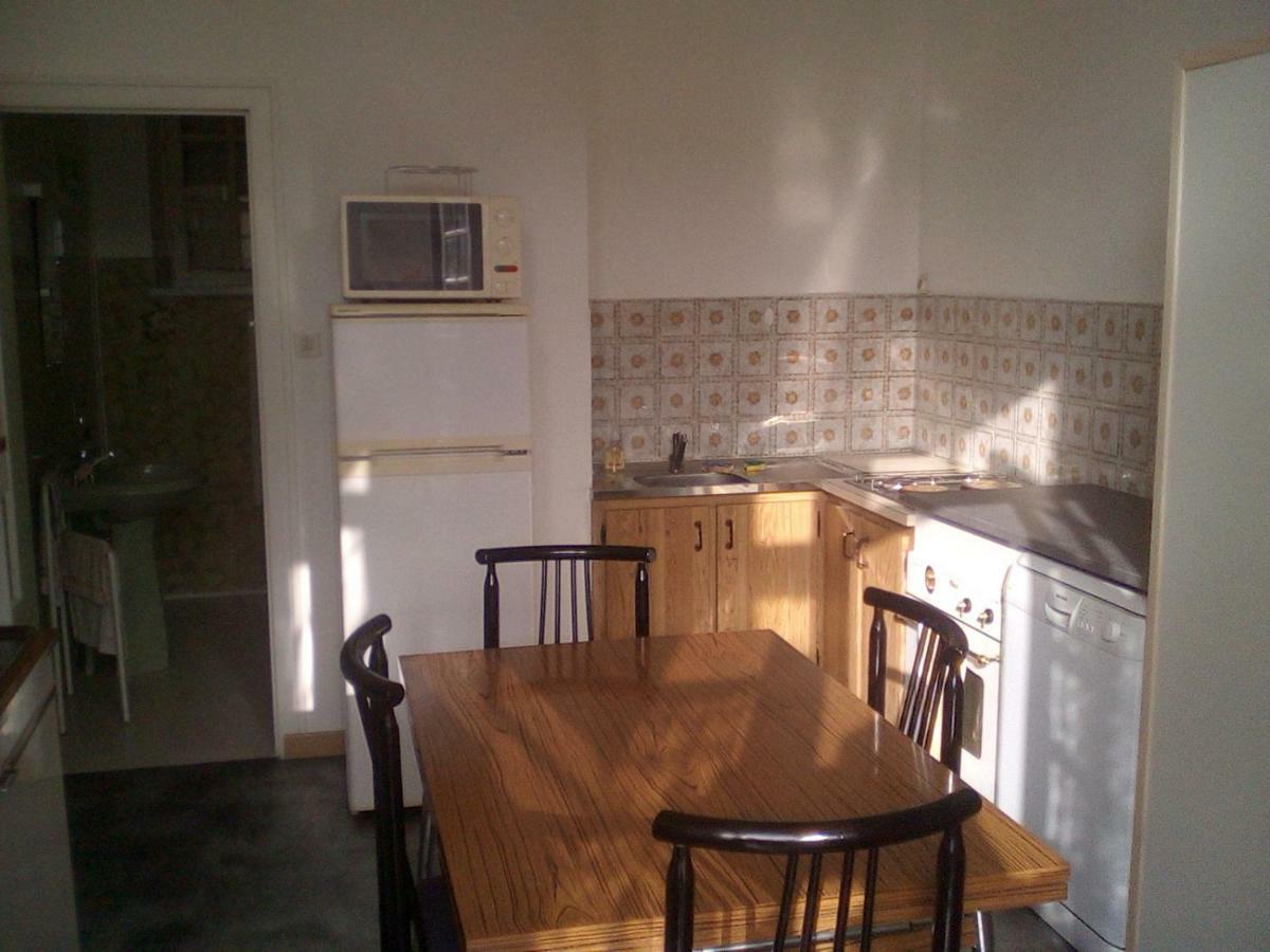 Le Gite De Reaumur Bagian luar foto
